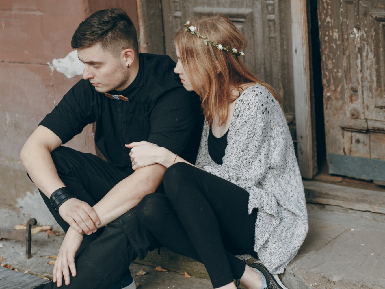 Jeśli czujesz, że żyjesz w cieniu czyjegoś uzależnienia, nie musisz radzić sobie z tym samodzielnie.